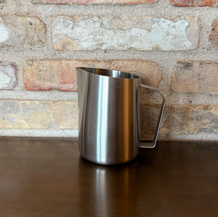 Barista &amp; Co – Dial In Milk Jug Steel – 600 ml