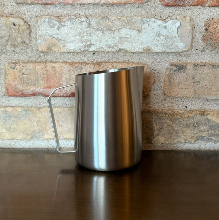 Barista &amp; Co – Dial In Milk Jug Steel – 600 ml