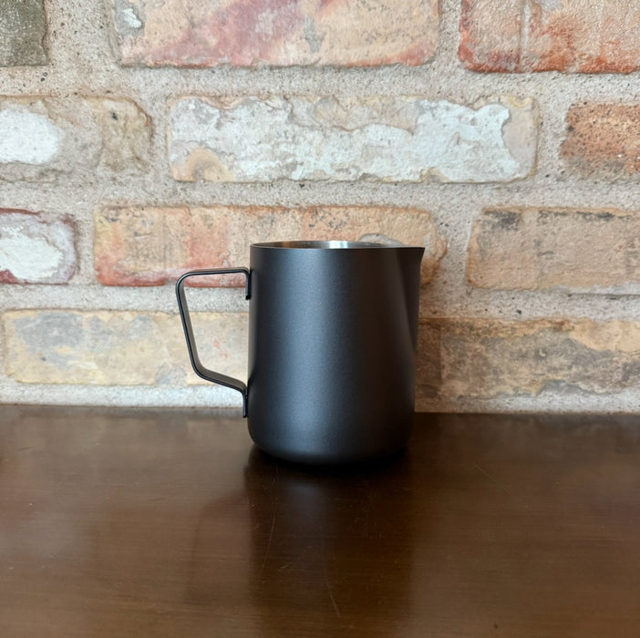 Joe Frex Barista Milk Jug – Black with Pirate Motif – 590 ml