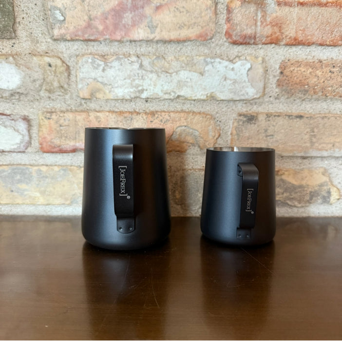 Joe Frex Barista Milk Jug – Black – 350 ml – Stainless Steel