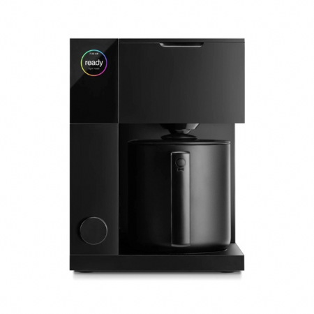 Kaffebrygger i mat sort med simpelt moderne design 